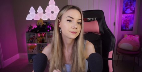 Dizzykitten hd top foto