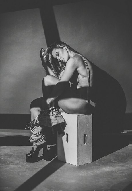 Aricia Silva exklusive nackt foto