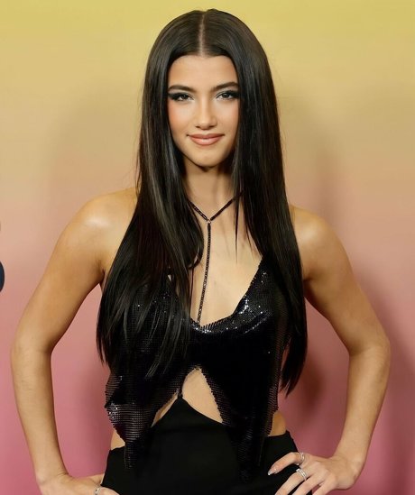 Charli D Amelio erotische heiße bild