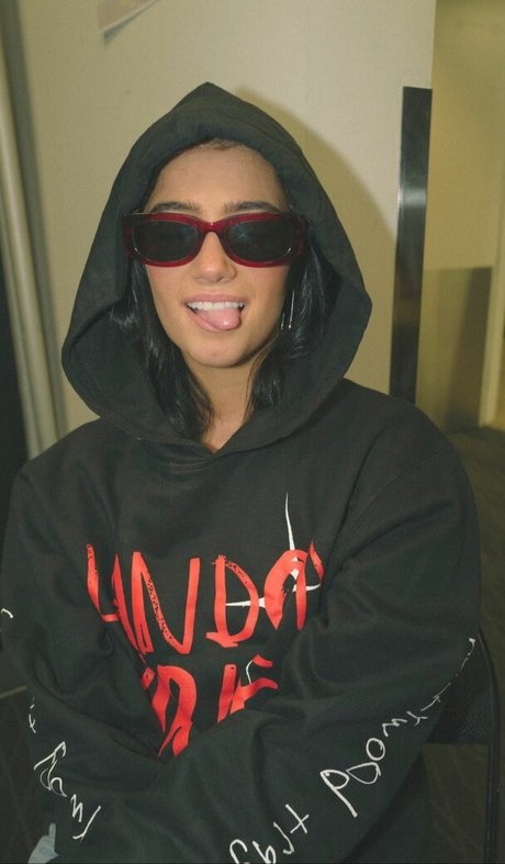 Charli D Amelio schöne freie bilder