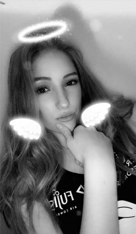 asiatische strumpfhosen onlyfans nackt kunst archiv