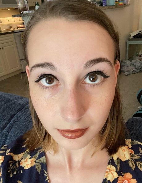 echte nackte onlyfans schöne kostenlose foto