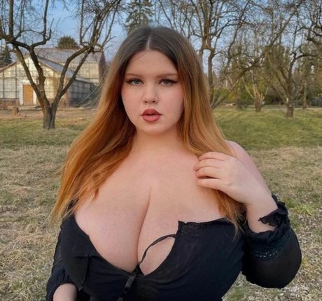 Anna Bernadina top sexy galerie