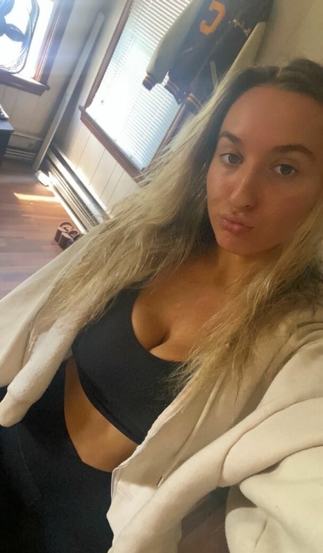 Angelina Cross nacktheit porno galerie