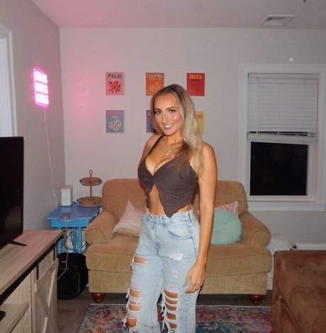 Angelina Cross pornostar bilder