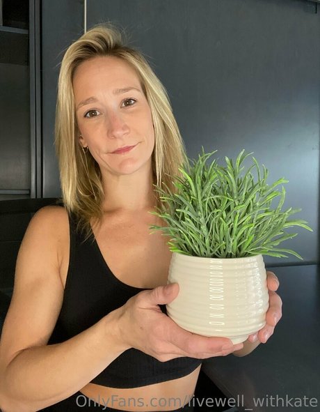 livewell withkate model hd bilder