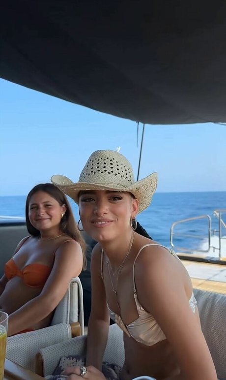 Dixie D Amelio nacktheit kostenlose bild