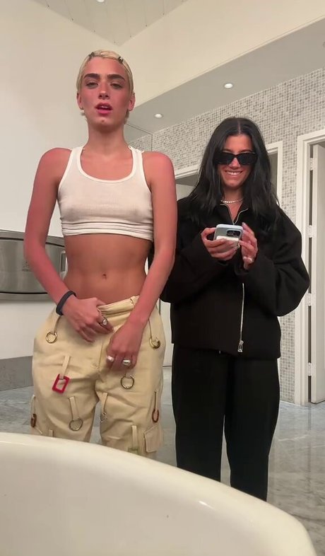 Dixie D Amelio schauspielerin nackte bild