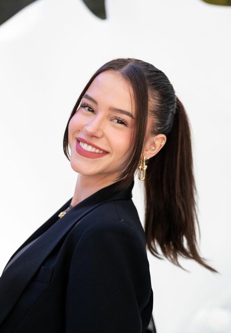 Lea Elui hübsche schöne galerien