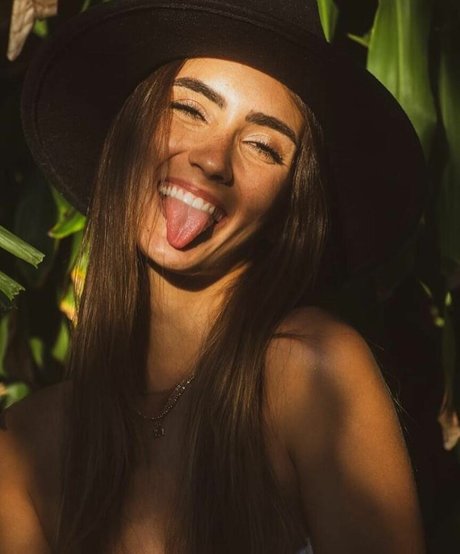 Priscilla Ricart schöne exklusive bild