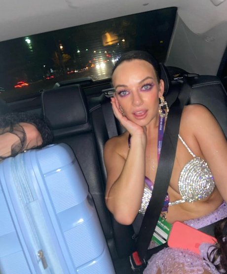 sportliche blonde onlyfans kunst nackten fotos