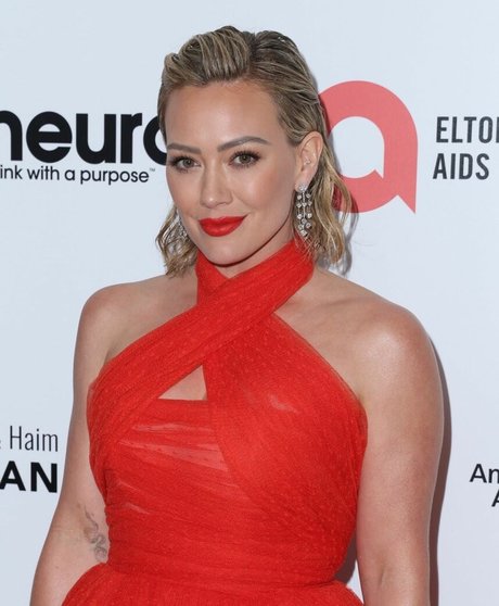 dünne blonde milf onlyfans erwachsene archiv