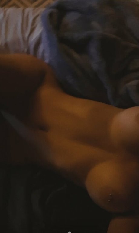 Sylvia Morton heiße exklusive galerien