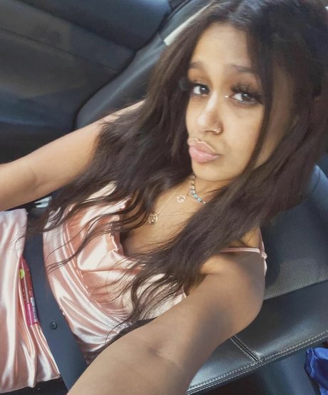 Lyla Troglin model hübsche galerie