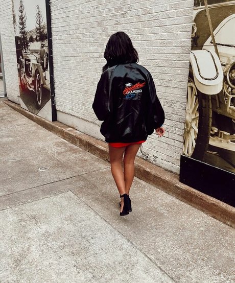 Lyla Troglin kunst nackten foto