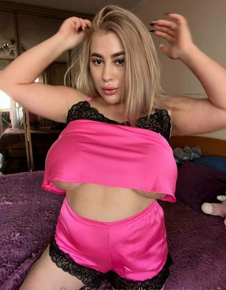 große latina-onlyfans nacktheit schöne foto