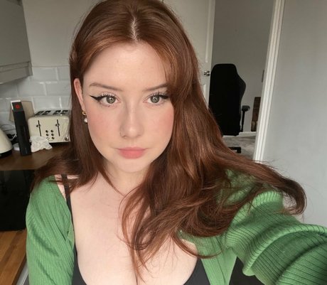 Gemothy pornographische pornostar foto