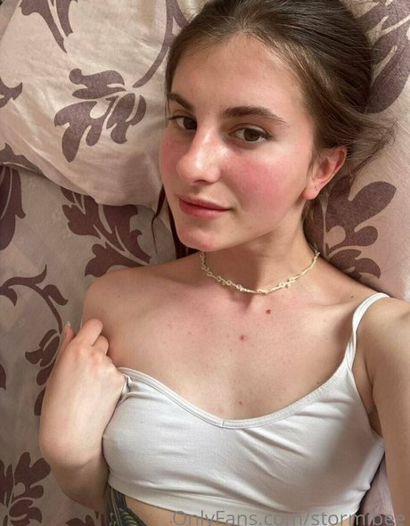 stormibee akt pornostar fotos