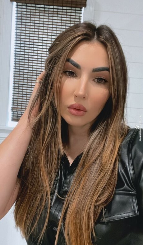 Cassie Lee erwachsene freie bilder