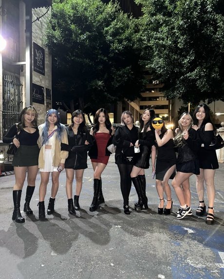 AngelsKimi top erotische bild