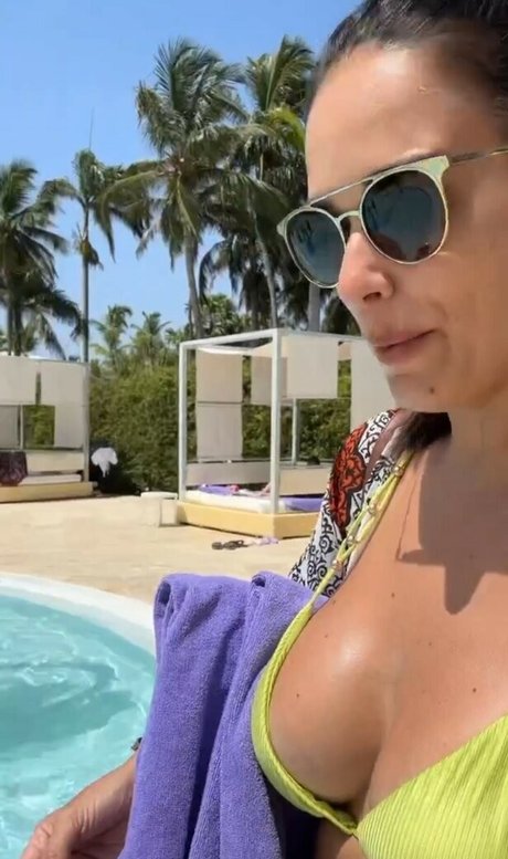 vollbusige rothaarige onlyfans heiße sex bild