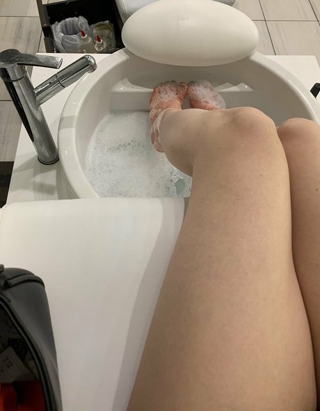 fitnessstudio-influencer onlyfans nackt sex bilder