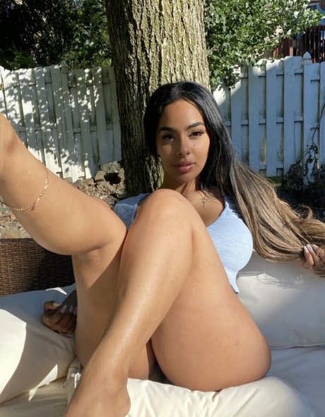 Ayisha Diaz hübsche top fotos