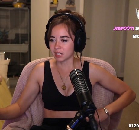 Mayahiga exklusive pornographische bild