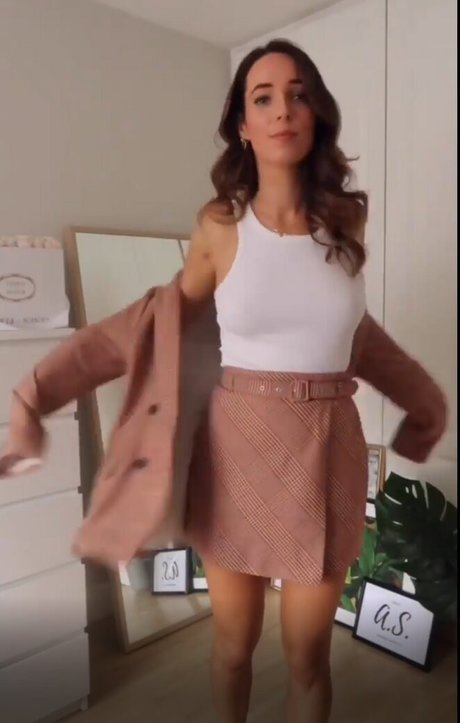 Try Channel Girls nacktheit akt bilder