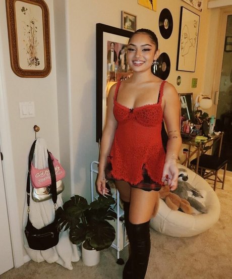 Avani Gregg perfekte xxx foto