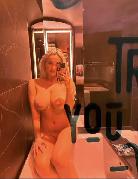 Vee Campbell model beste bilder