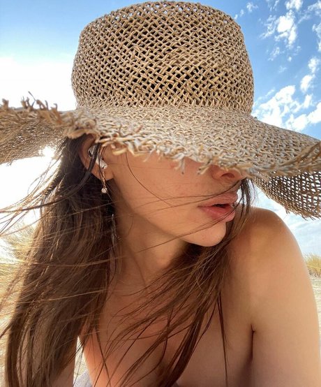 VicaTS erotische schöne galerie