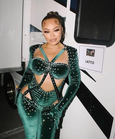 asiatische teenager-onlyfans perfekte freie foto