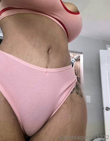 cynthiag1212 heiße top bild