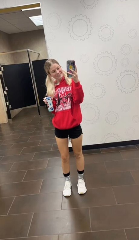 Gingiehippie erwachsene heiße fotos