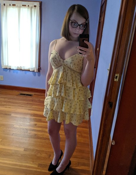 AbbyDoubleday porno freie bild