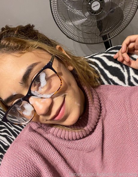 Artemis Carmona schöne xxx bilder