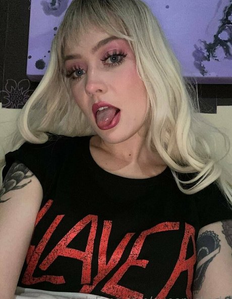 queen charly perfekte erotische galerie