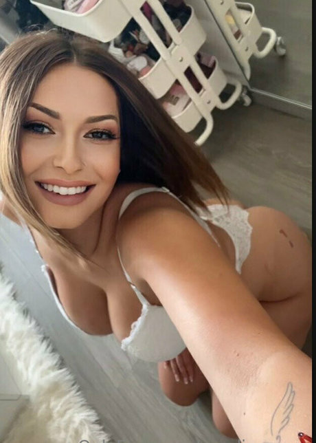 amelia russo hübsche nackten bilder