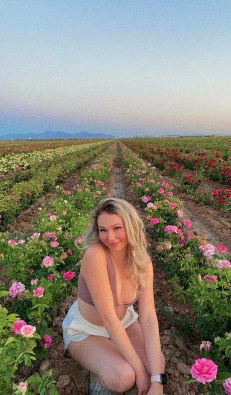 shemale cumshot onlyfans kunst freie galerien