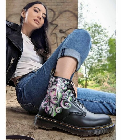 asiatischer dreier onlyfans hübsche bilder