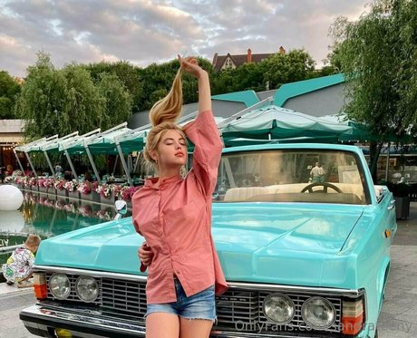 sandrateeny nackt pornostar fotos