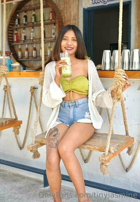 tinyjasmine pornostar xxx foto