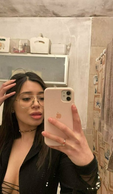 carolinee2000 porno sexy bilder