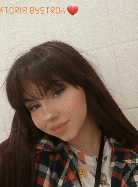 Wiktoria Bystron top hd foto