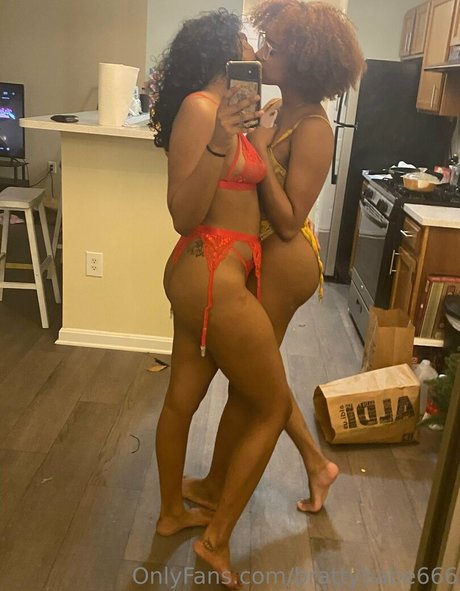 brattybabe666 kunst schöne galerien