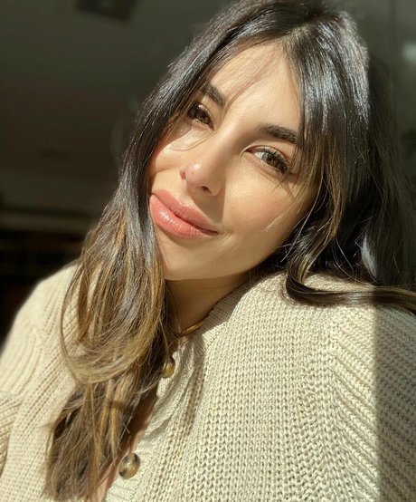 Daniella Monet erotische kunst galerie