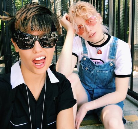 Wallis Day heiße schöne bilder