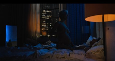 Wallis Day erotische schöne bilder