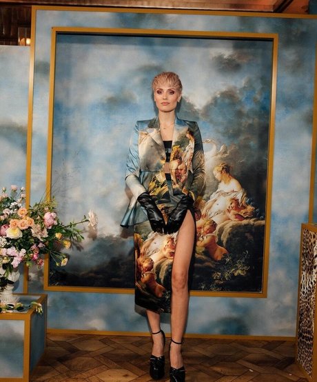 Wallis Day porno hübsche galerien